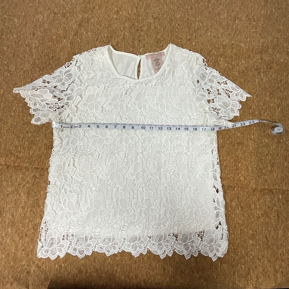 Philosophy White Floral Lace Top Women’s Small Short Sleeve Sheer Overlay Blouse - Picture 11 of 11